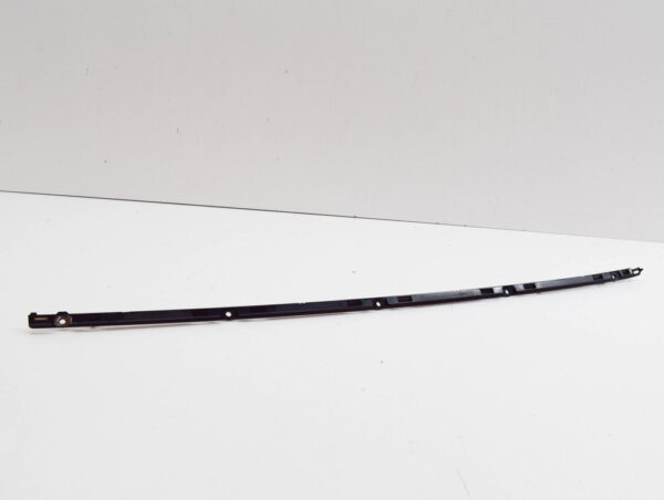 86137N7000 - Hyundai Tucson NX4 Windshield Molding Bracket Left 86137N7000 NEW