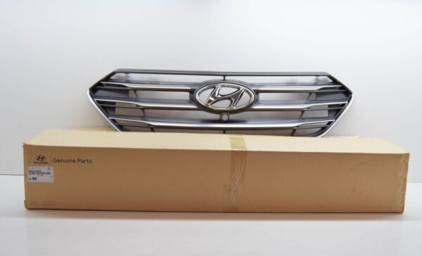 863502WBD0 - HYUNDAI SANTA FE MK3 DM Radiator Grille 863502WBD0 NEW GENUINE