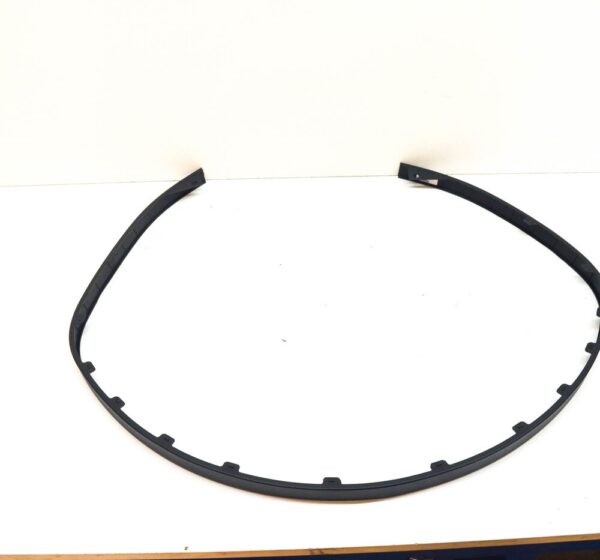 86567J9000 - HYUNDAI KONA FRONT BUMPER LOWER LIP MOLDING 86567-J9000 NEW GENUINE