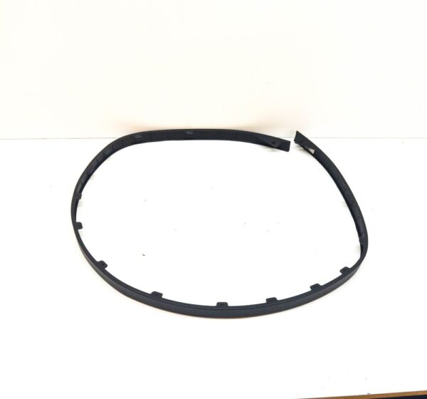 86567J9000 - HYUNDAI KONA FRONT BUMPER LOWER LIP MOLDING 86567-J9000 NEW GENUINE