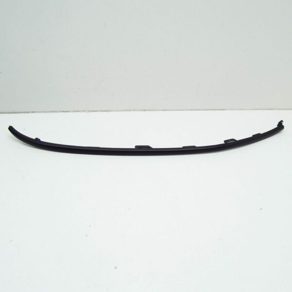 86585S0000 - Hyundai i30 Estate GD Front Left Bumper Molding 86585S0000 NEW GENUINE
