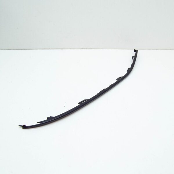86586S0000 - HYUNDAI i30 GD Front Right Bumper Molding 86586S0000 NEW GENUINE