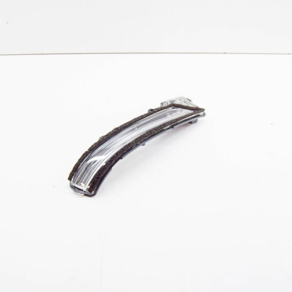 87624Q0000 - Hyundai i20 MK3 Front Right Door Mirror Turn Signal Lamp 87624Q0000 NEW GENUINE