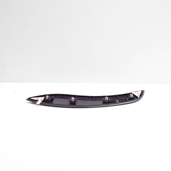 87782J9000CA - HYUNDAI KONA MK1 REAR RIGHT DOOR GARNISH MOLDING 87782J9000CA NEW GENUINE