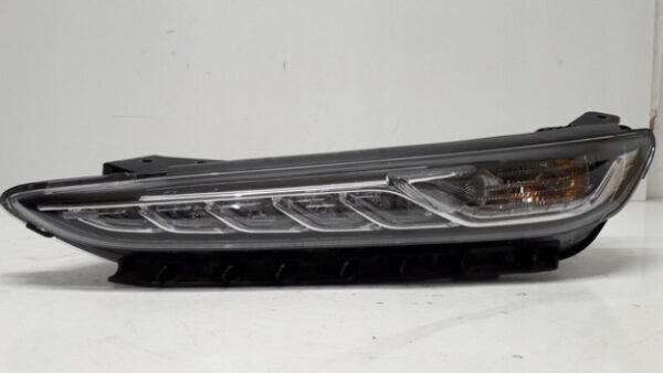 92207J9000 - Hyundai Kona MK1 daytime running light front left 92207J9000 NEW ORIGINAL