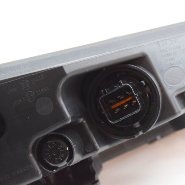 92207J9600 - HYUNDAI KONA MK1 FRONT LEFT DAY RUNNING LIGHT 92207J9600 NEW GENUINE