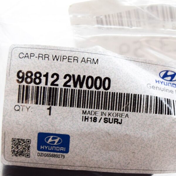 988122W000 - HYUNDAI SANTA FE MK3 DM Rear Wiper Arm Cap 988122W000 NEW GENUINE