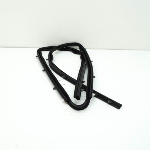 BDTS56770B - Mazda 3 hatchback BP gasket for front bumper bonnet BDTS56770B NEW