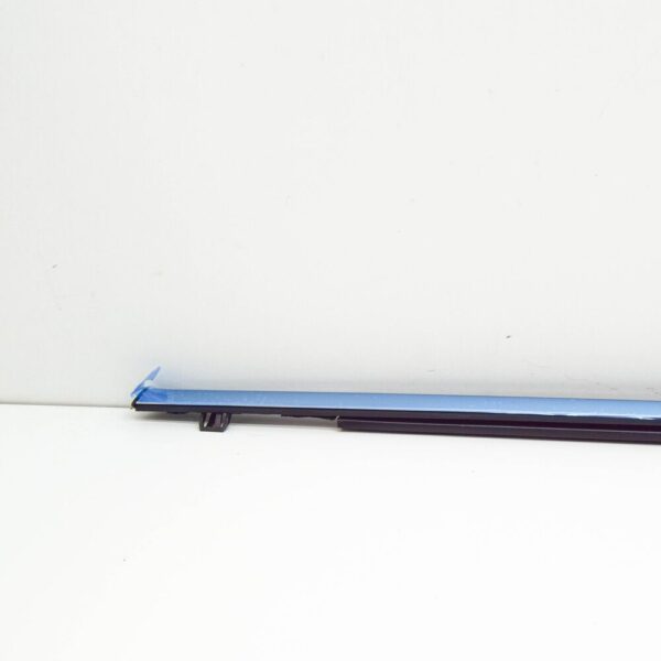 DGH950670A - Mazda CX-30 DM door strip rear upper left DGH950670A NEW ORIGINAL